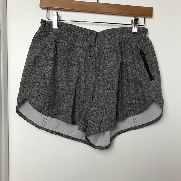 Lululemon Shorts Womens Size 12 Black Gray High-Rise Shorts With Pocket - Picture 3 of 11